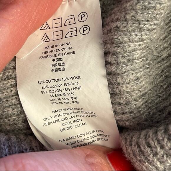 Michael Kors Men's Classic Textured Gray Crew Neck Sweater Large - Picture 5 of 6